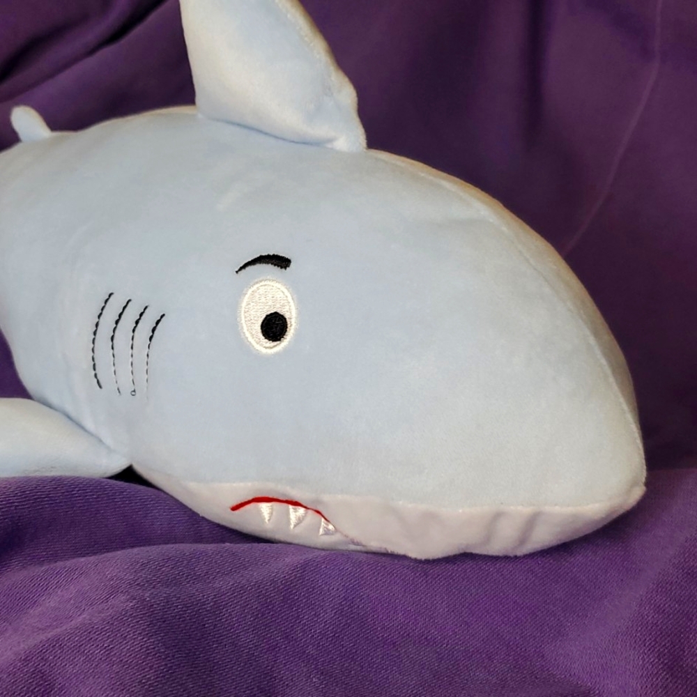 Shark Stuffy‎